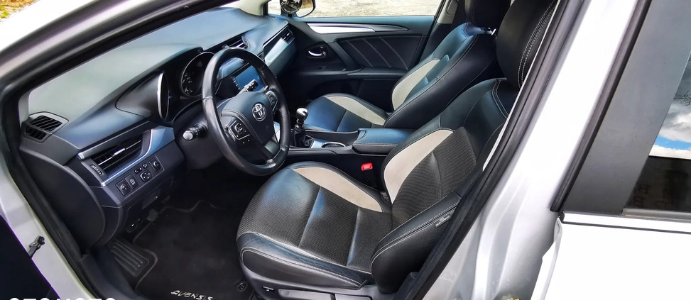 Toyota Avensis cena 65000 przebieg: 132000, rok produkcji 2018 z Mińsk Mazowiecki małe 121